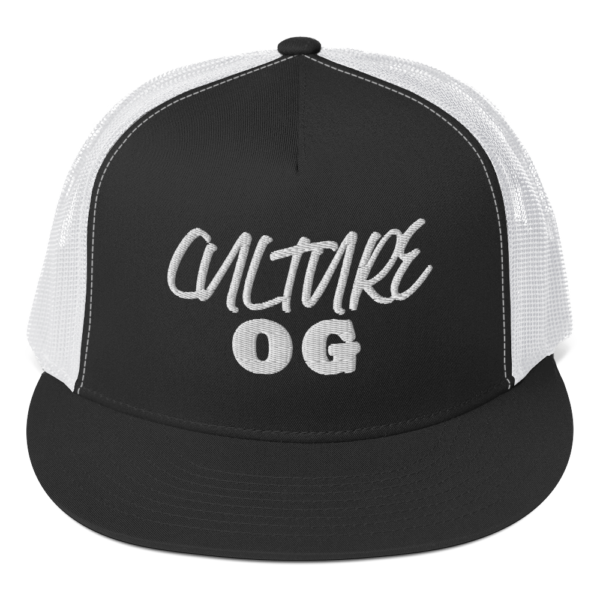5-panel-trucker-cap-black-white-front-67d67d3146939.png
