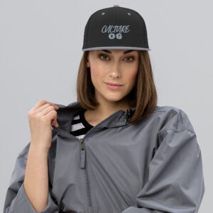 classic-snapback-black-silver-front-67d67fddb2f39.jpg